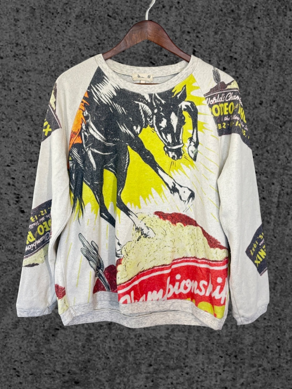 Vintage-Inspired Rodeo Graphic Sweatshirt in White, Yellow & Black
